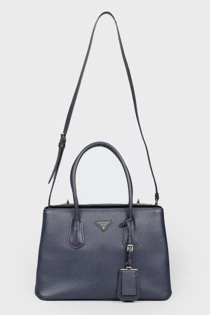 Blue bag with interior decoration of red leather