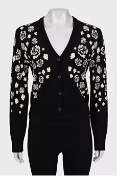 Tapered cardigan with buttons