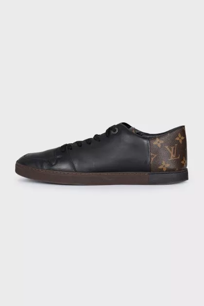 Men's leather sneakers with a printed heel