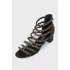 Leather sandals with chains