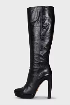 Black leather heeled boots