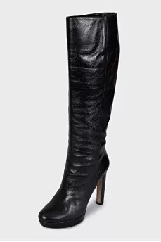 Black leather heeled boots