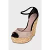 Sandals with chunky weave