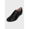 Patent leather lace-up shoes