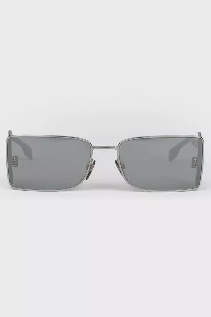 Rectangular sunglasses