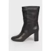 Block heel boots with stitching