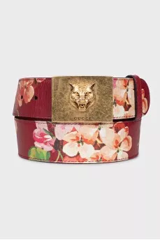Red belt with floral print