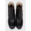 Leather ankle boots with elastic bands