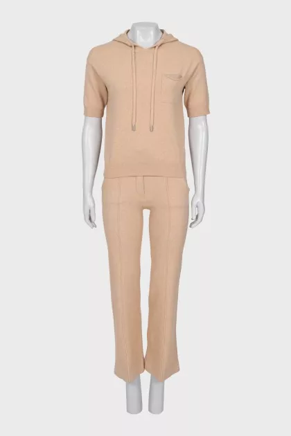 Suit made of wool, cashmere and silk with decoration