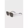 Sunglasses with logo on the lens