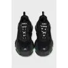 Черные кроссовки Triple S