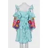 Embroidered dress with puff sleeves