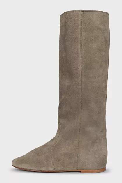 Green suede boots