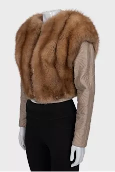 Jacket decorated with fur