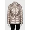 Fitted down jacket with a zipper