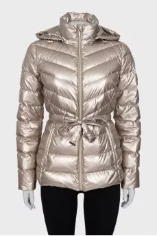 Fitted down jacket with a zipper