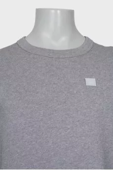 Men's gray sweatshirt with a patch