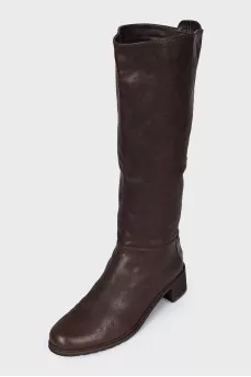 Leather boots with contrasting insert
