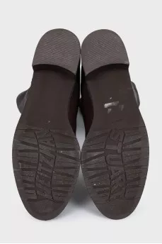 Leather boots with contrasting insert