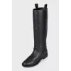 Leather boots insulated with fur