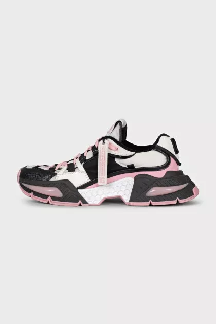 Sneakers Airmaster with an embroidered logo