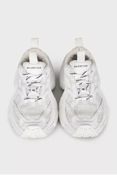 6XL sneakers