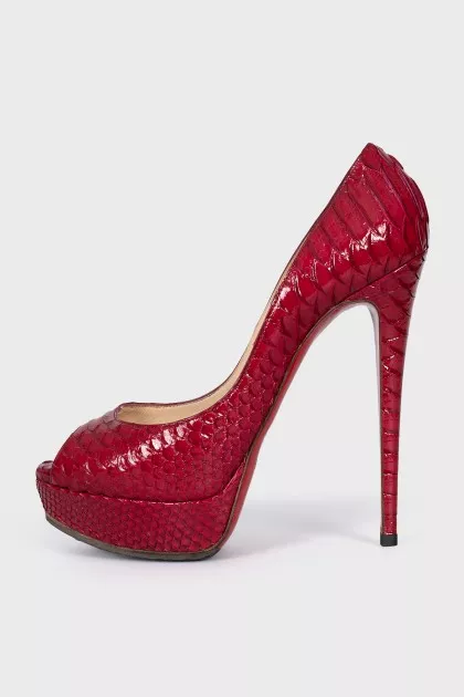 Red snakeskin shoes