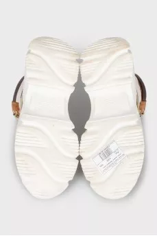 Leather boots with contrasting inserts