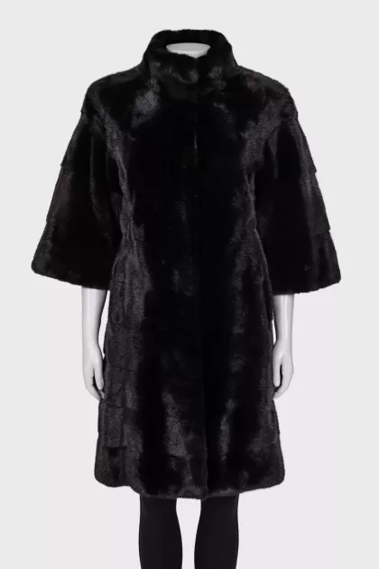 Mink coat with short sleeves