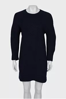 Straight wool dress with long sleeves