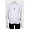 White T-shirt with a voluminous print