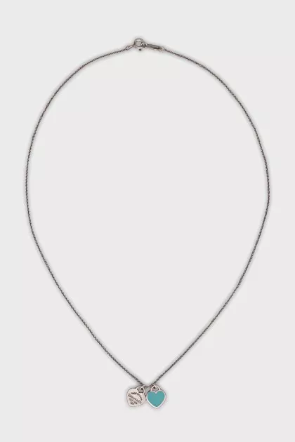 Silver pendant with enamel