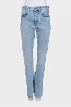 Straight-leg jeans with slits at the bottom