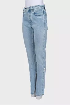 Straight-leg jeans with slits at the bottom