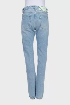 Straight-leg jeans with slits at the bottom