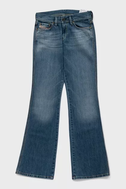 Flared jeans with tag