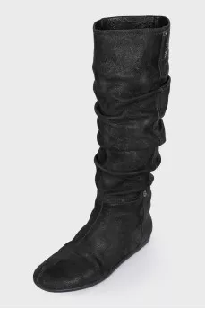 Black slip-on boots