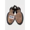 Leather shoes with textile inserts