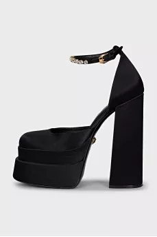 Medusa Aevitas black shoes