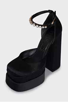Medusa Aevitas black shoes