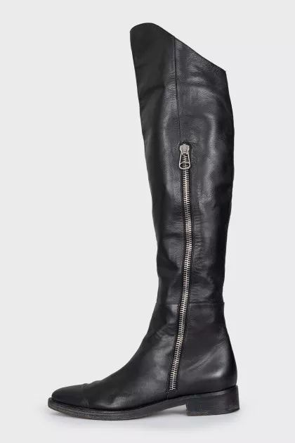 Black leather pointed toe boots