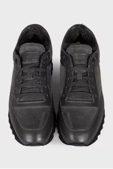 Insulated sneakers made of suede and leather