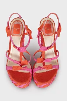 Braided sandals with bows