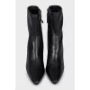 Leather ankle boots with pointed toes