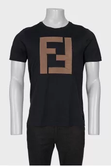 Men's black T-shirt with brand logo