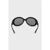 Oval sunglasses with logo