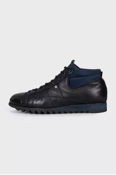 Men's black leather sneakers