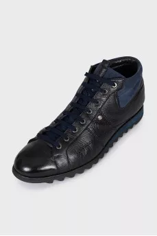 Men's black leather sneakers
