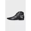 Men's boots with embossed leather