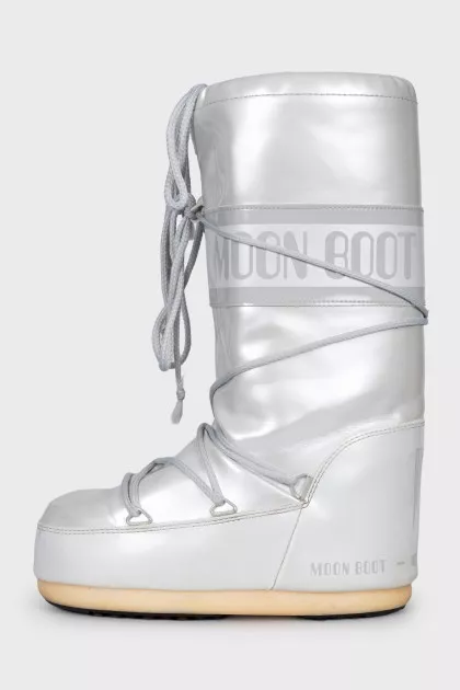 White glossy boots
